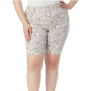 Gloria Vanderbilt Women's Amanda Bermuda Short - NWT